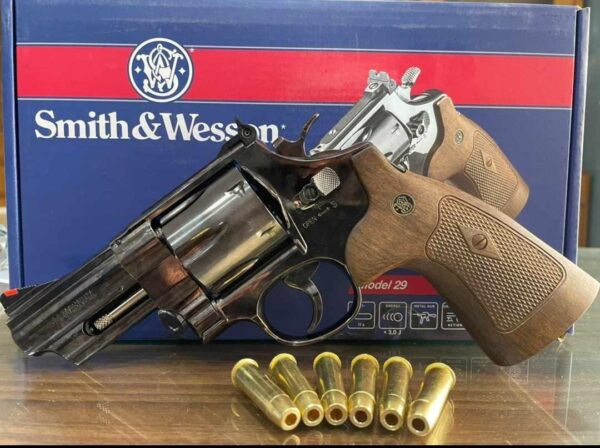 Smith & Wesson M29 - Image 3